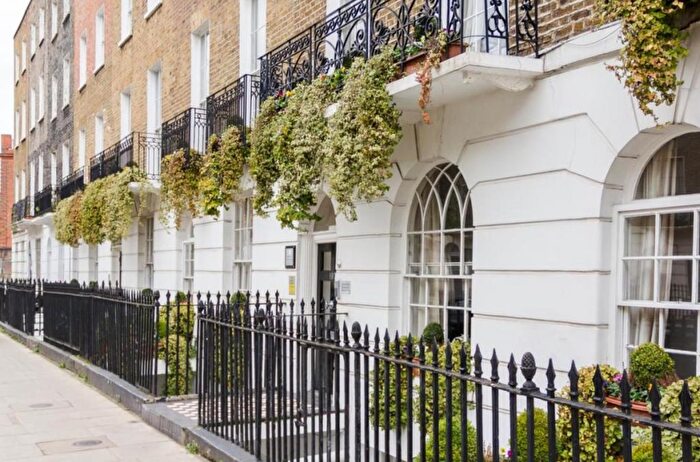 1 Bedroom Studio To Rent In Flat, North Gower Street, NW1