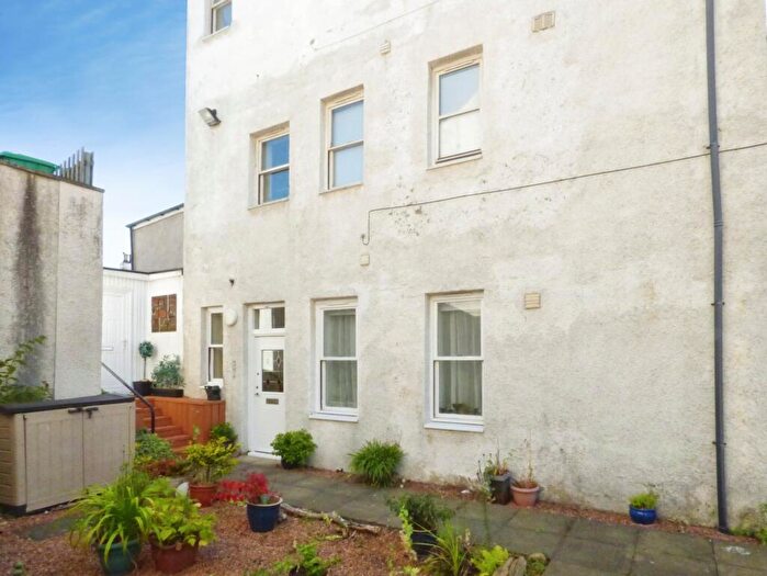 1 Bedroom Flat For Sale In St. Clairs Court, Burntisland, KY3