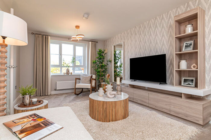 4 Bedroom Detached House For Sale In Craigs Road, Edinburgh, EH12