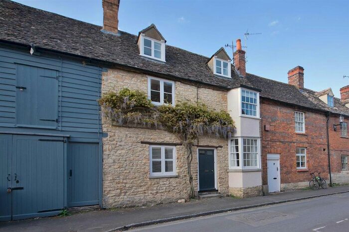 3 Bedroom Cottage To Rent In Park Lane, Woodstock, OX20