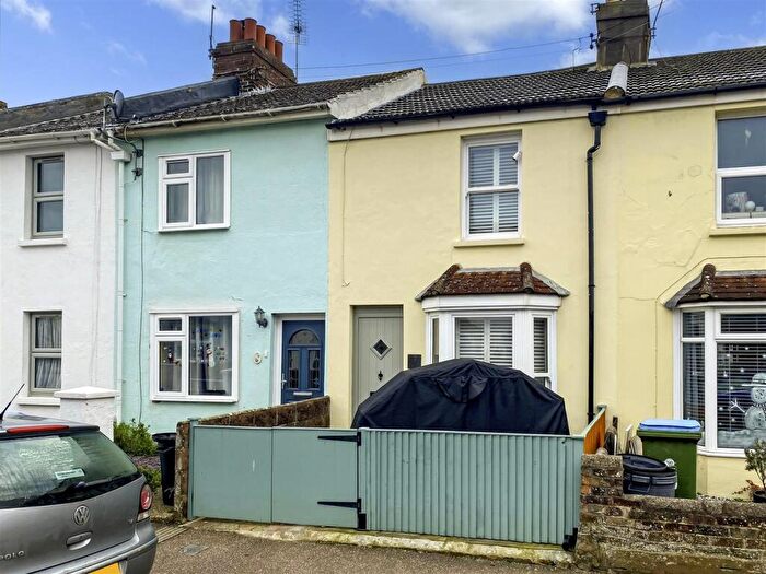 2 Bedroom Terraced House For Sale In Howard Place, Littlehampton, BN17