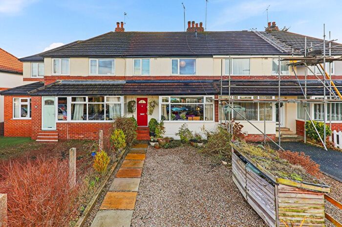 3 Bedroom Terraced House For Sale In Fieldhead Road, Guiseley, LS20