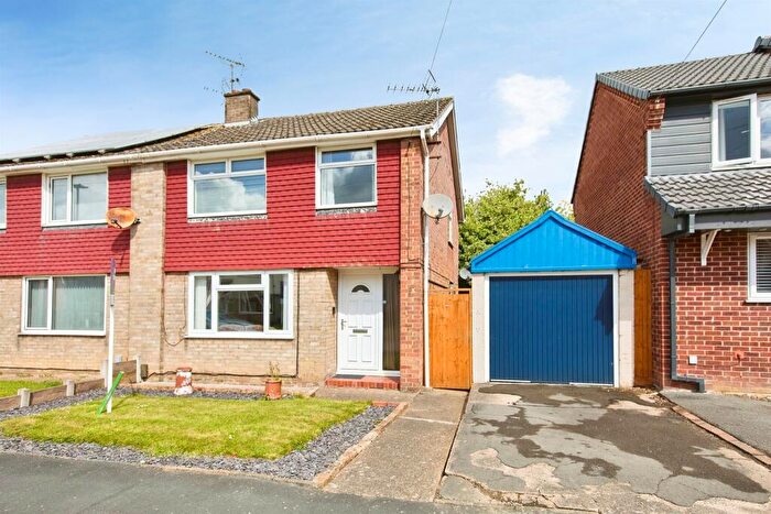3 Bedroom Semi Detached House For Sale In Nicholas Close, Spondon, Derby, DE21