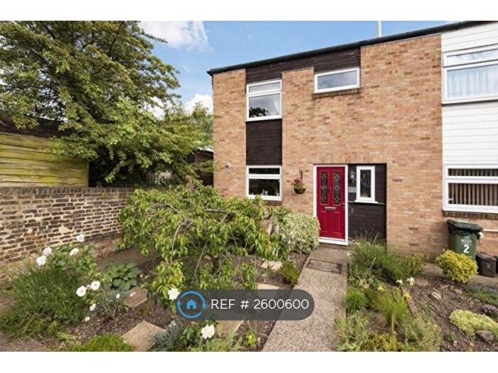 3 Bedroom End Of Terrace House To Rent In Claston Close, Dartford, DA1