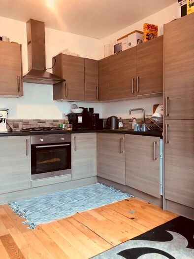 2 Bedroom Flat To Rent In Lower Addiscombe Road, Addiscombe, Croydon, CR0