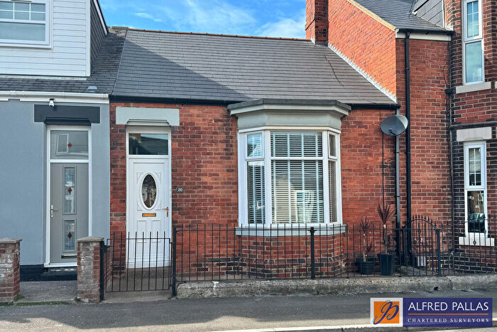 2 Bedroom Terraced Bungalow For Sale In Glenthorne Road, Roker, SR6