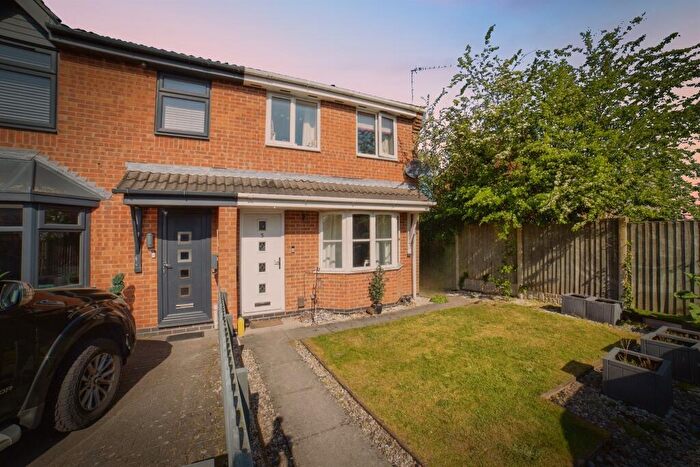 3 Bedroom Semi-Detached House For Sale In Opal Close, Rainworth, Mansfield, NG21