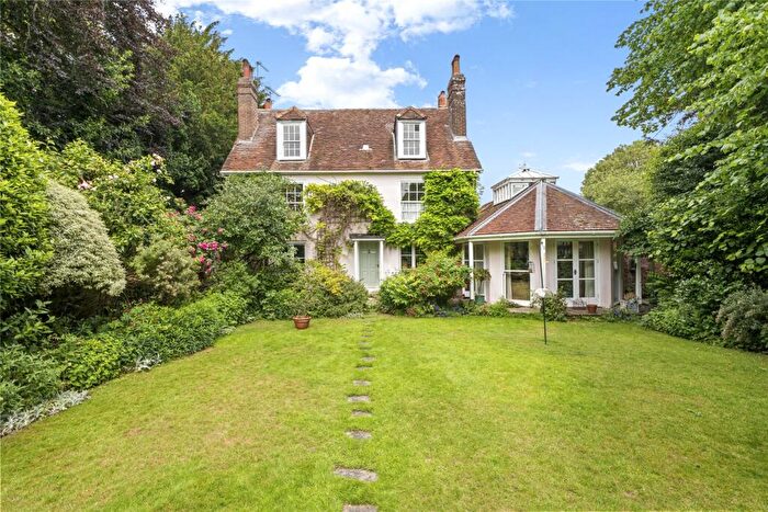 6 Bedroom Detached House For Sale In Castle Street, Portchester, Fareham, Hampshire, PO16