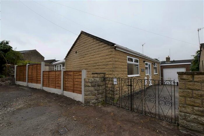 2 Bedroom Detached Bungalow To Rent In Park Road, Chapel-En-Le-Frith, High Peak, SK23
