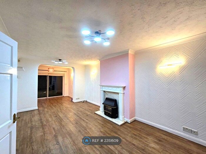 3 Bedroom Semi-Detached House To Rent In Eaton Drive, Timperley, Altrincham, WA15