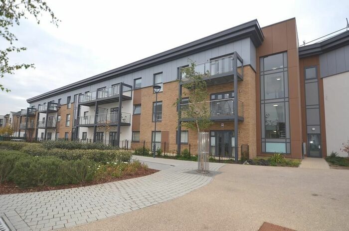1 Bedroom Flat To Rent In Clovelly Court, West Drayton, UB7
