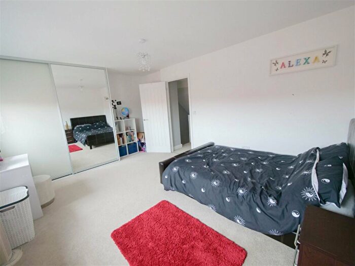 3 Bedroom End Of Terrace House For Sale In Baines Way, Framlingham, Suffolk, IP13