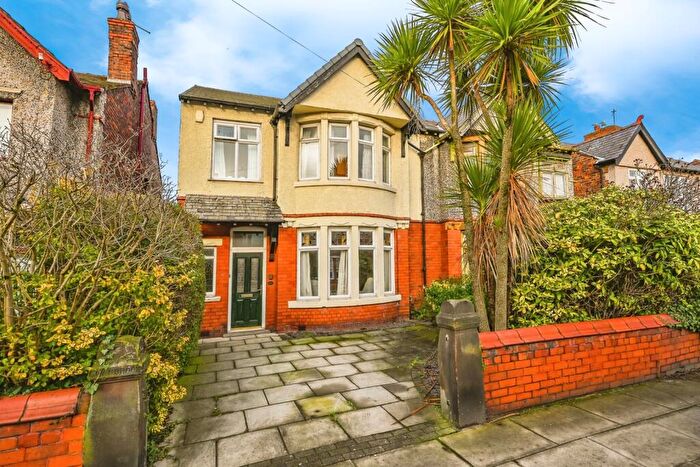 4 Bedroom Semi Detached House For Sale In Kingsway, Waterloo, Liverpool, Merseyside, L22