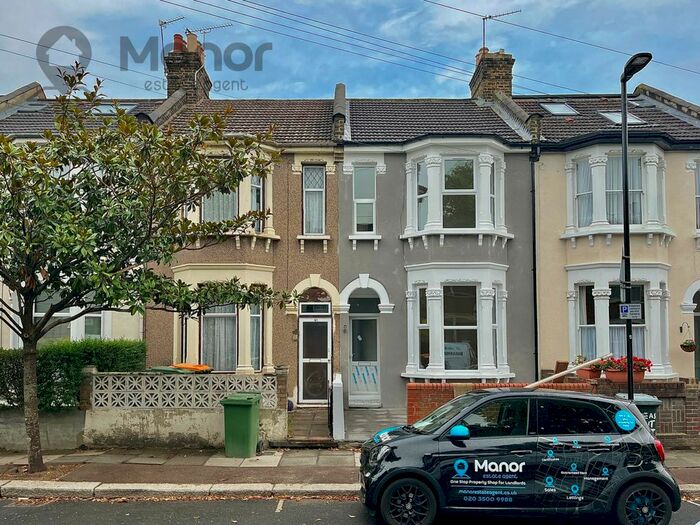 3 Bedroom Terraced House To Rent In East Road, Plaistow, E15