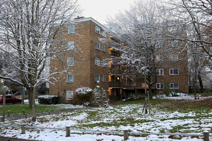 1 Bedroom Flat To Rent In Pagoda Gardens, London, SE3