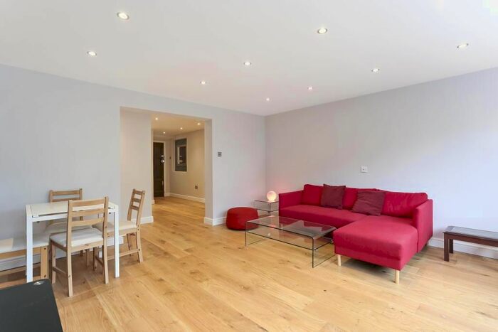2 Bedroom Flat To Rent In Hyde Park Place, London, W2