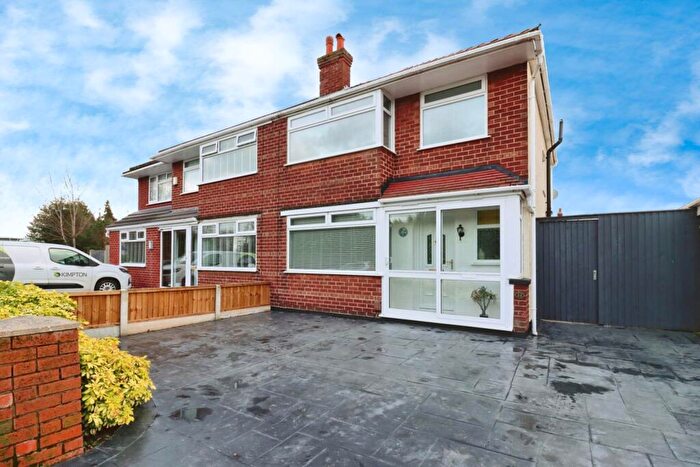 3 Bedroom Semi Detached House For Sale In High Street, Bromborough, CH62