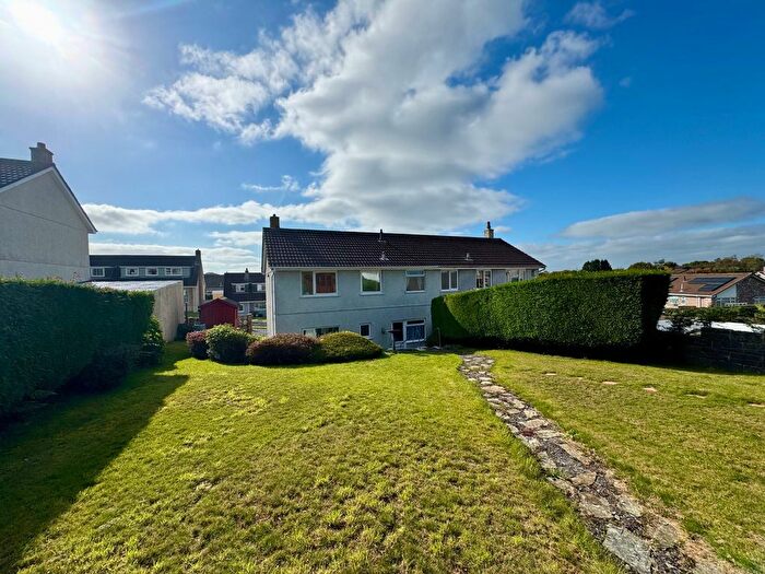 3 Bedroom Semi-Detached House For Sale In Tylney Close, Birdcage Farm, PL6