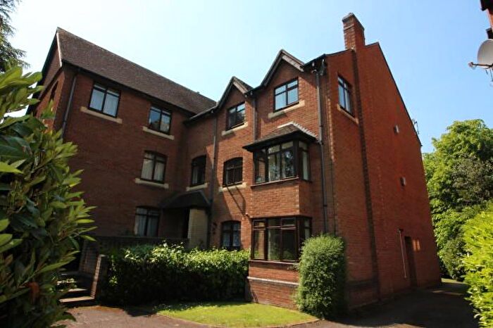 2 Bedroom Flat To Rent In A Lillington Road, Leamington Spa, CV32