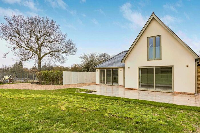 2 Bedroom Detached House To Rent In Brickendon Lane, Brickendon, Hertford, SG13