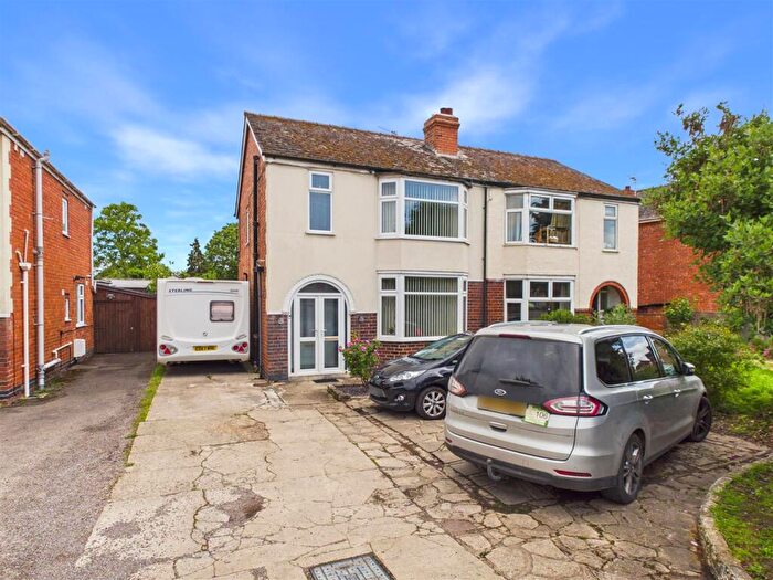 3 Bedroom Semi-Detached House For Sale In Parton Road, Churchdown, Gloucester, GL3
