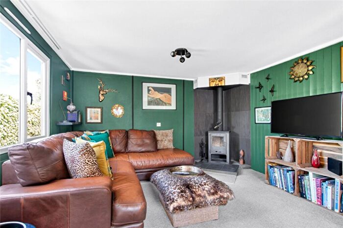 2 Bedroom Park Home For Sale In The Larches, Warfield Park, Bracknell, Berkshire, RG42