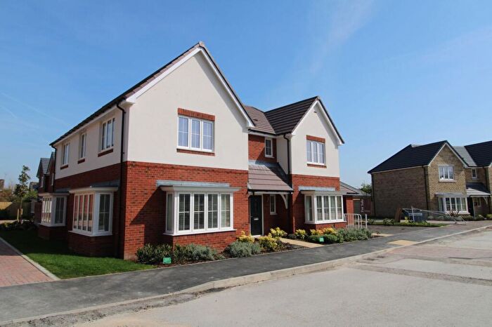 5 Bedroom Detached House For Sale In Restrop Road, Purton, SN5