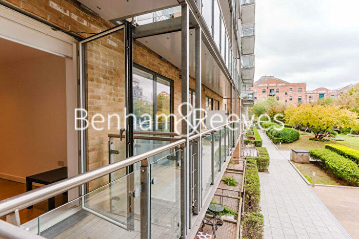 1 Bedroom Apartment To Rent In Ceram Court, Seven Sea Gardens, E3