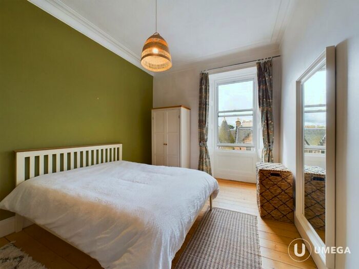 2 Bedroom Flat To Rent In Roseneath Street, Marchmont, Edinburgh, EH9