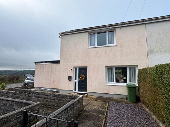 2 Bedroom Semi Detached House For Sale In The Beeches, Llandysul, SA44