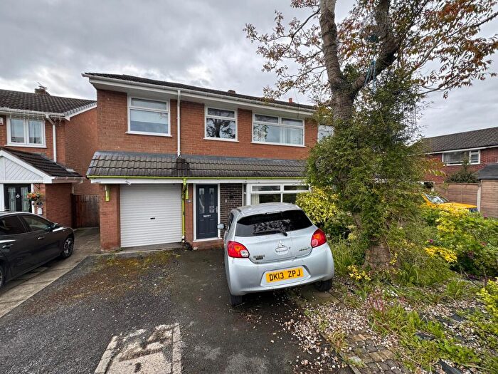 4 Bedroom Semi-Detached House For Sale In Rydal Close, Astley, M29