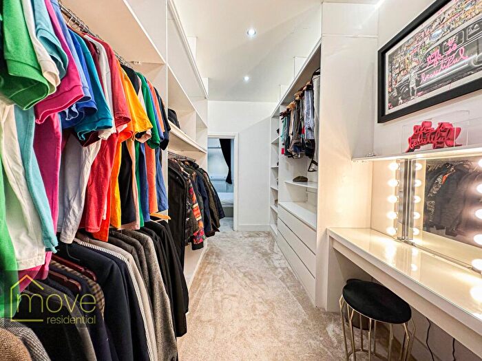 2 Bedroom Flat For Sale In Water Street, Tower Building, L3 - Photo 10
