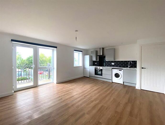 1 Bedroom Flat To Rent In Barton Hill Road, St Philips, Bristol, BS5