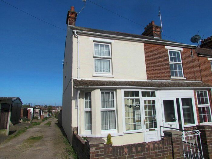 3 Bedroom End Of Terrace House To Rent In Birch Avenue, Dovercourt, Essex, CO12