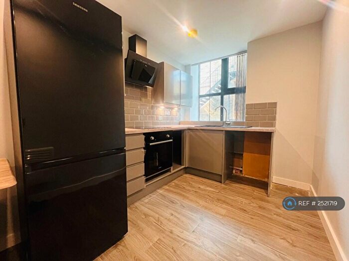 1 Bedroom Flat To Rent In Sunbridge Road, Bradford, BD1