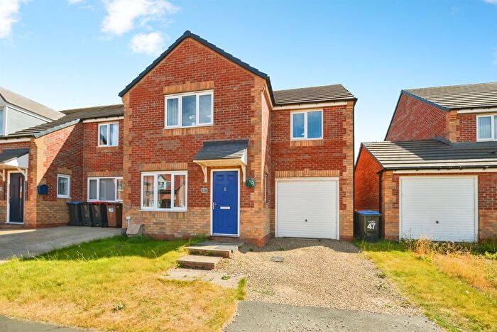 3 Bedroom Detached House For Sale In Kingsbridge Crescent, Middlesbrough, TS5