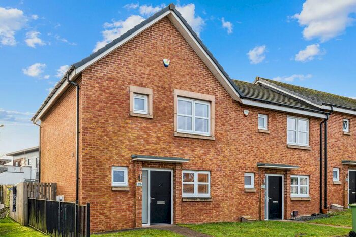 3 Bedroom End Of Terrace House To Rent In Falcon Drive, Newton Mearns, East Renfrewshire, G77