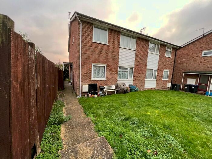 2 Bedroom Terraced House To Rent In Trapstyle Road, Ware, SG12