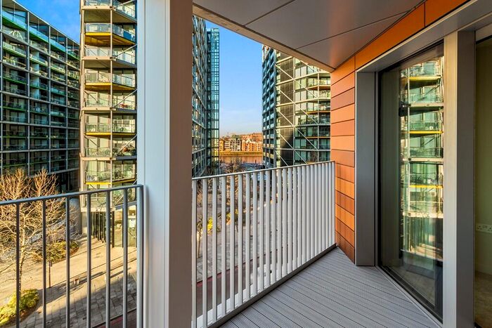 1 Bedroom Apartment To Rent In Nine Elms Lane, London, SW11