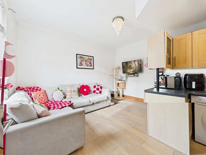 1 Bedroom Flat For Sale In Main Street, Dechmont, EH52