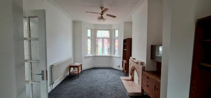 3 Bedroom Terraced House To Rent In Kingsley Road, Hounslow, TW3