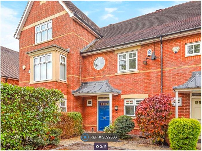 3 Bedroom Terraced House To Rent In Stone Meadow, Oxford, OX2