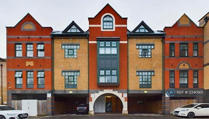 1 Bedroom Flat To Rent In Hampton House, Southampton, SO14