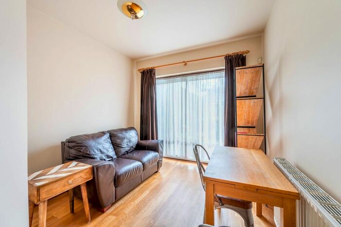 2 Bedroom Flat To Rent In Manor Drive, Wembley Park, Wembley, HA9