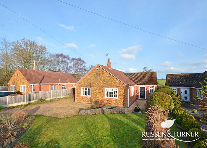 3 Bedroom Detached Bungalow For Sale In School Road, Middleton, PE32