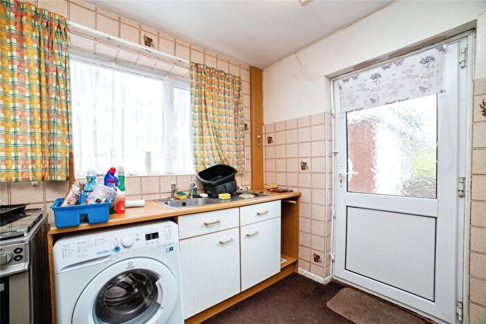 2 Bedroom Semi-Detached House For Sale In Newstead Street, Mansfield, Nottinghamshire, NG19