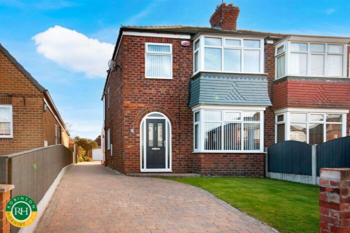 3 Bedroom Semi-detached House For Sale In Grange Avenue., Bawtry, Doncaster, DN10