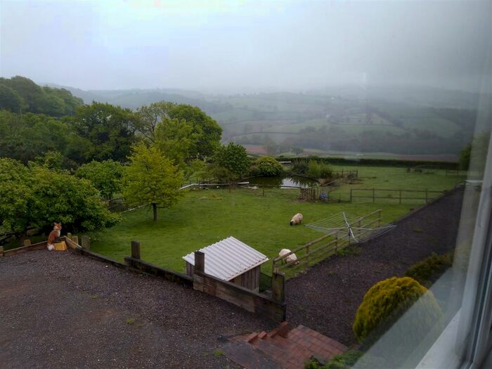 1 Bedroom Flat To Rent In Cadeleigh, Tiverton, EX16