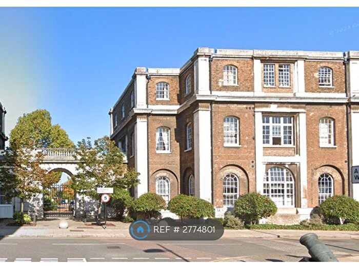 1 Bedroom Flat To Rent In Cadogan Road, London, SE18