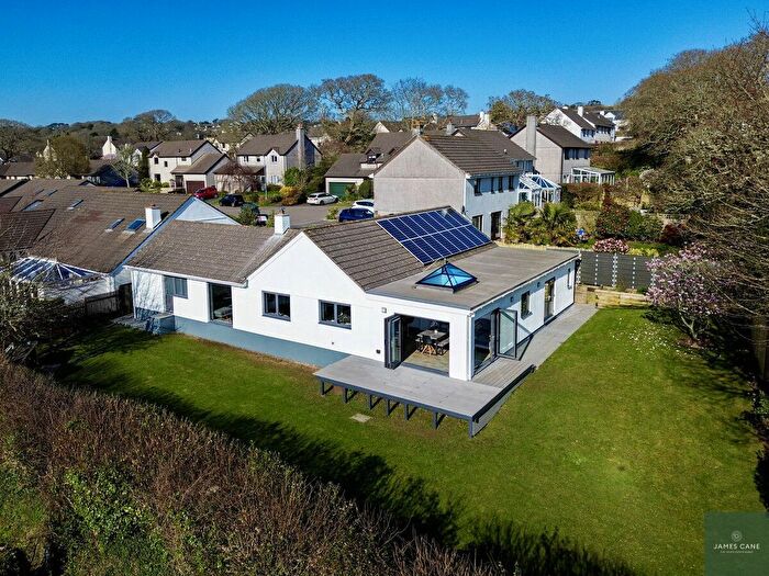 4 Bedroom Detached Bungalow For Sale In Tremayne Close, Devoran, TR3